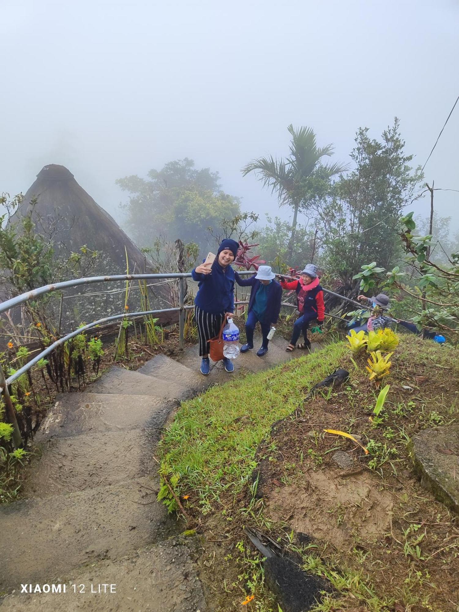 Hiwang Native House Inn & Viewdeck Банаю Экстерьер фото